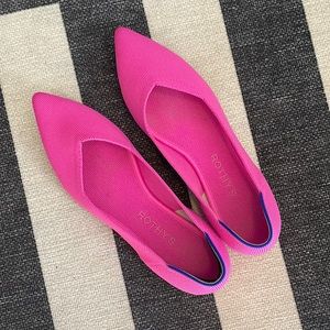 Pink pointed toe Rothy’s